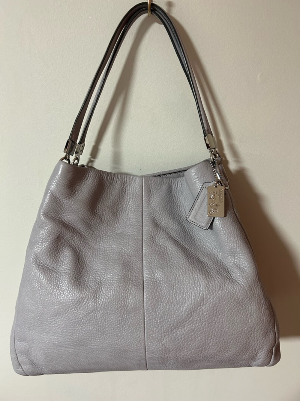 Coach Madison Phoebe Grey
Quartz shoulder bag NWOT - Picture 16 of 17